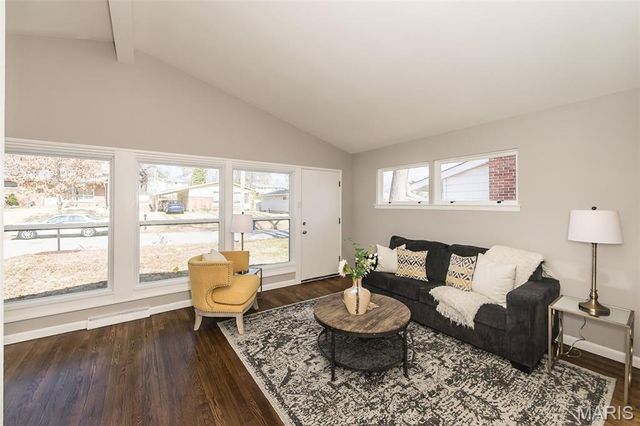 520 Pinellas Drive, Crestwood, MO 63126