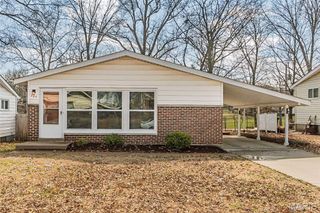 520 Pinellas Drive, Crestwood, MO 63126