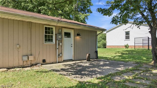 1795 Allen Drive, Salem, OH 44460