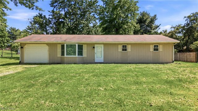 1795 Allen Drive, Salem, OH 44460