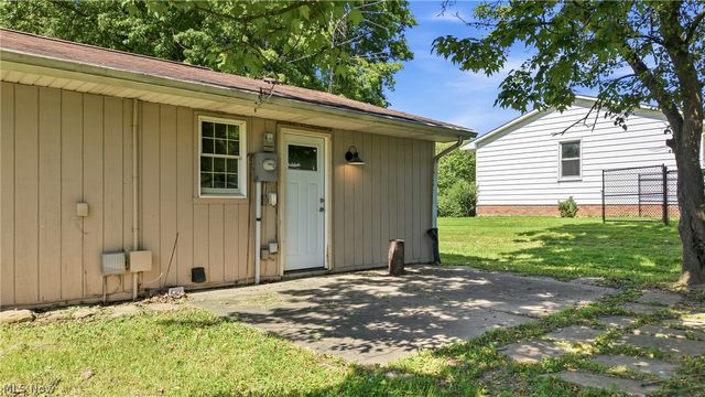 1795 Allen Drive, Salem, OH 44460