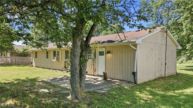 1795 Allen Drive, Salem, OH 44460