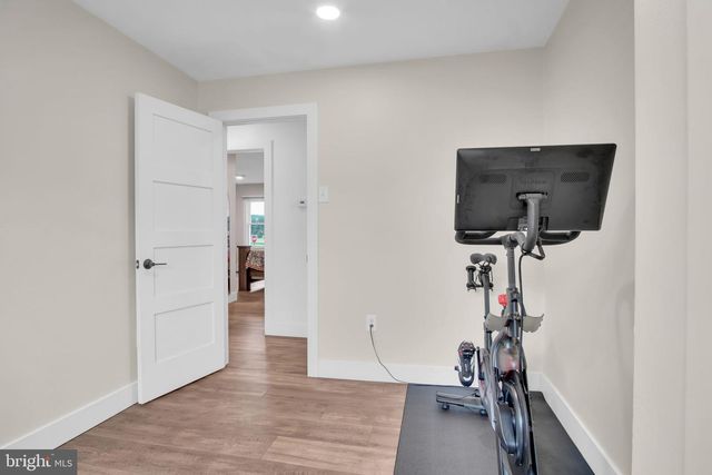 1098 HILLVIEW LN, Hershey, PA 17033
