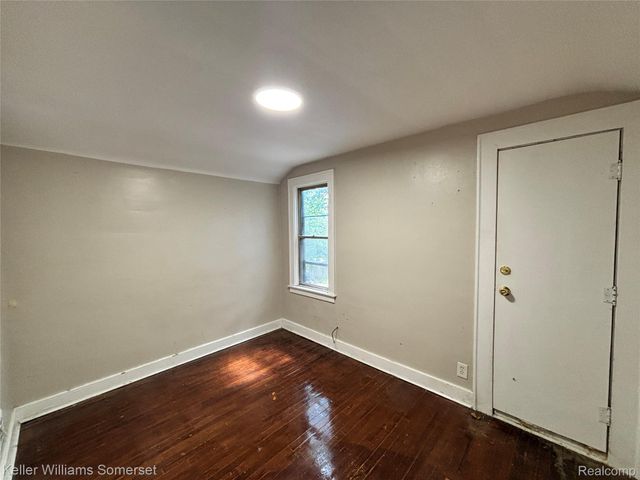 5783 Yorkshire Road, Detroit, MI 48224