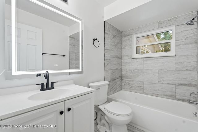 11126 elgin Boulevard, Spring Hill, FL 34608