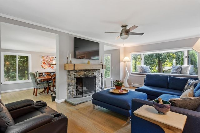 155 Winona St, Peabody, MA 01960