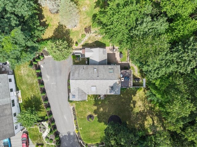 155 Winona St, Peabody, MA 01960