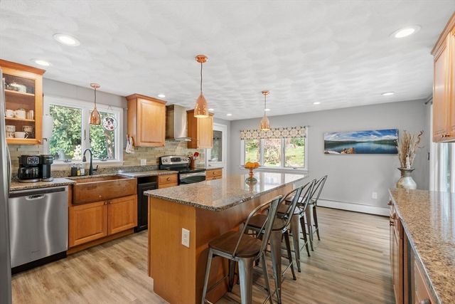 155 Winona St, Peabody, MA 01960