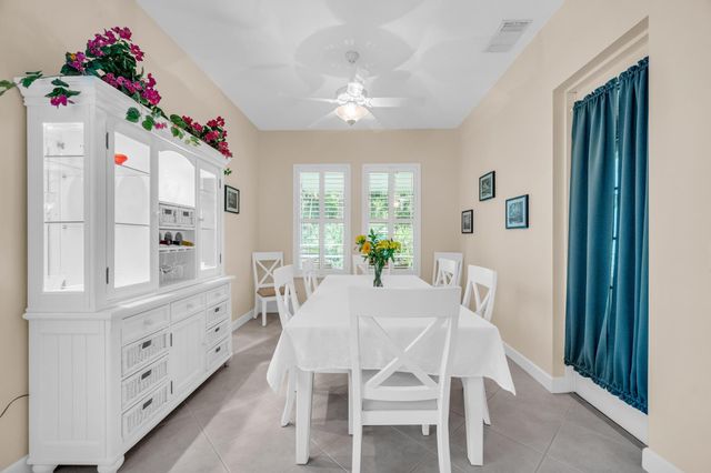 580 NE Canoe Park Circle, Port St. Lucie, Port St Lucie, FL 34983