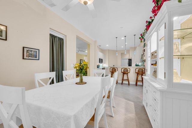 580 NE Canoe Park Circle, Port St. Lucie, Port St Lucie, FL 34983