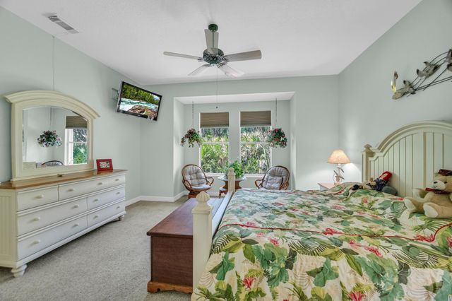 580 NE Canoe Park Circle, Port St. Lucie, Port St Lucie, FL 34983