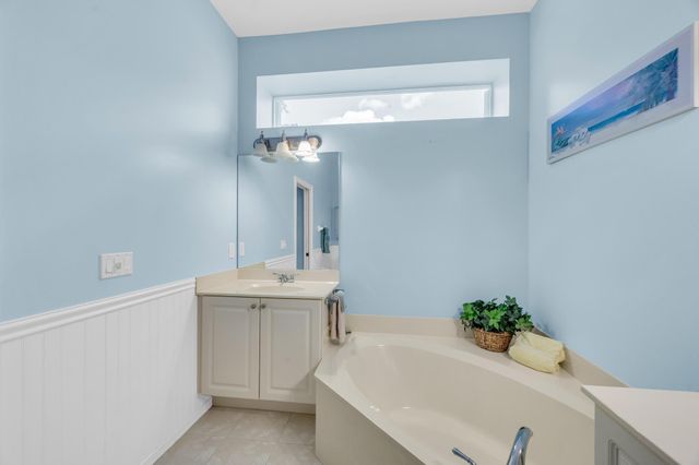 580 NE Canoe Park Circle, Port St. Lucie, Port St Lucie, FL 34983