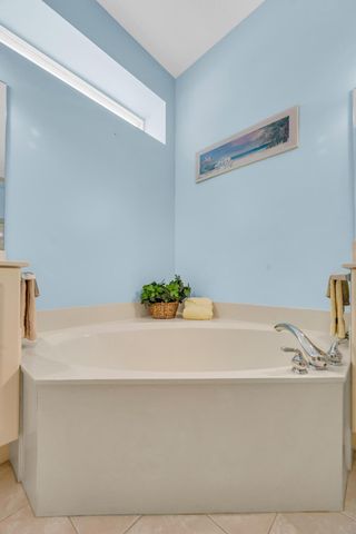 580 NE Canoe Park Circle, Port St. Lucie, Port St Lucie, FL 34983