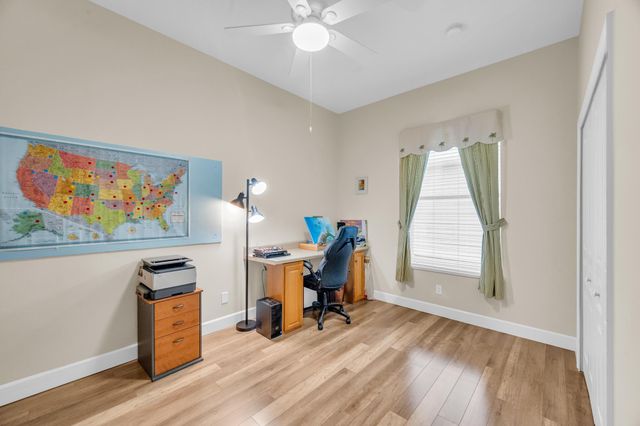 580 NE Canoe Park Circle, Port St. Lucie, Port St Lucie, FL 34983