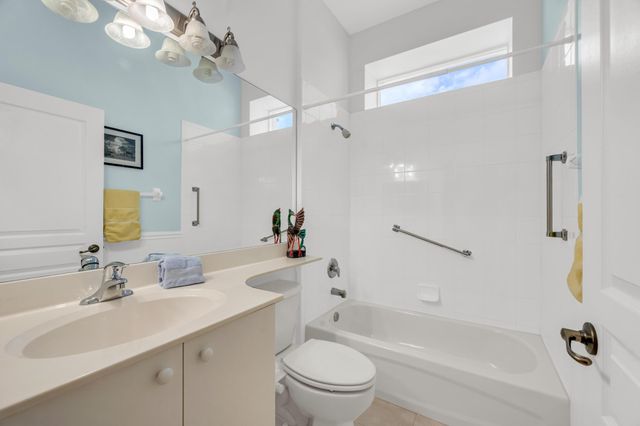 580 NE Canoe Park Circle, Port St. Lucie, Port St Lucie, FL 34983