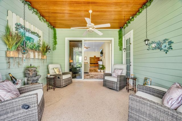 580 NE Canoe Park Circle, Port St. Lucie, Port St Lucie, FL 34983