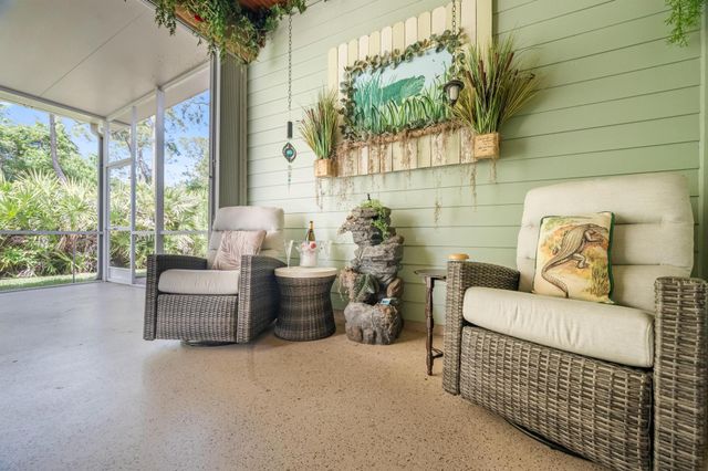 580 NE Canoe Park Circle, Port St. Lucie, Port St Lucie, FL 34983