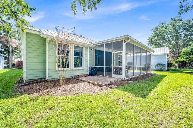 580 NE Canoe Park Circle, Port St. Lucie, Port St Lucie, FL 34983