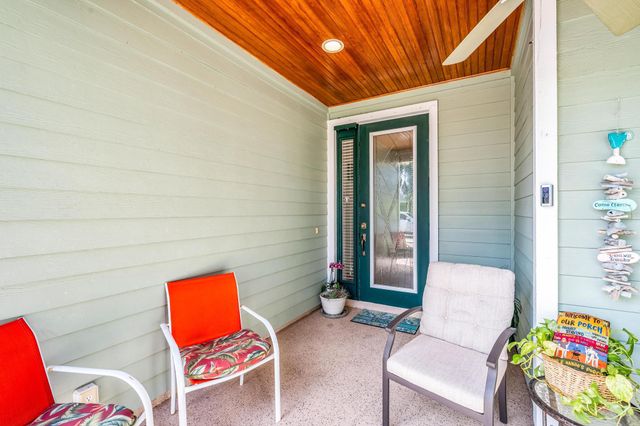 580 NE Canoe Park Circle, Port St. Lucie, Port St Lucie, FL 34983