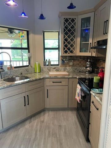 5899 Parkwalk Drive, Boynton Beach, FL 33472