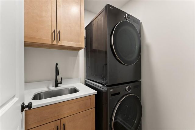 4610 Vista Ridge Lane, Flowery Branch, GA 30542