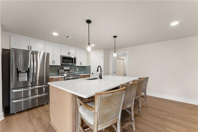 4610 Vista Ridge Lane, Flowery Branch, GA 30542