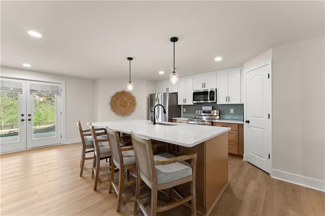 4610 Vista Ridge Lane, Flowery Branch, GA 30542