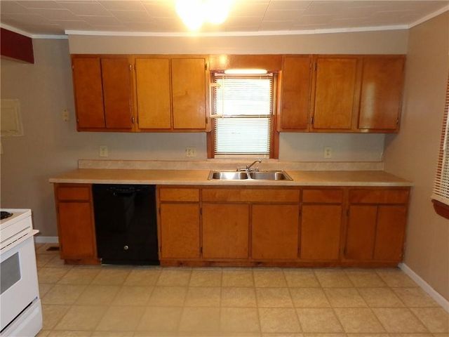 304 E Rose Street, Pittsburg, KS 66762