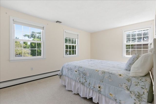 27 Kennel Hill Dr, Beverly, MA 01915