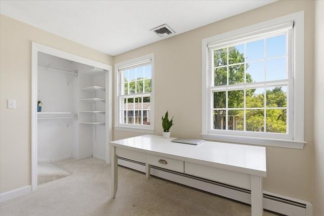 27 Kennel Hill Dr, Beverly, MA 01915