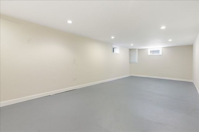 27 Kennel Hill Dr, Beverly, MA 01915