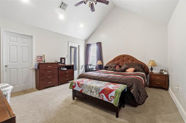 1913 SW 44th St, Lawton, OK 73505