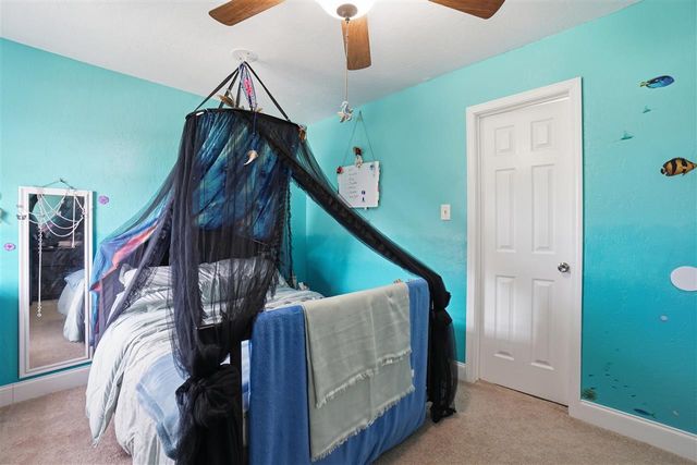 1913 SW 44th St, Lawton, OK 73505