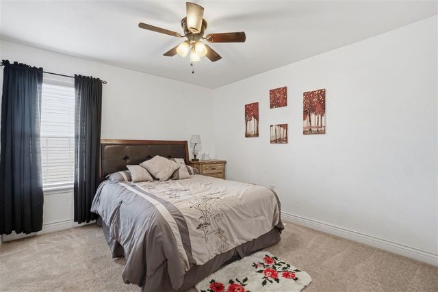 1913 SW 44th St, Lawton, OK 73505