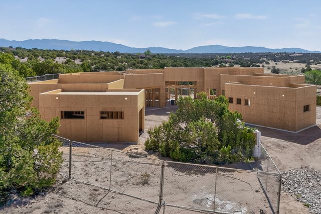 6 Tierra Vistoso, Santa Fe, NM 87506