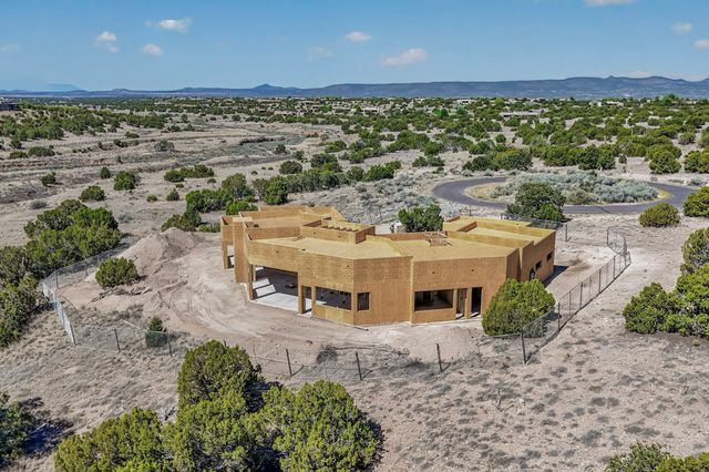 6 Tierra Vistoso, Santa Fe, NM 87506