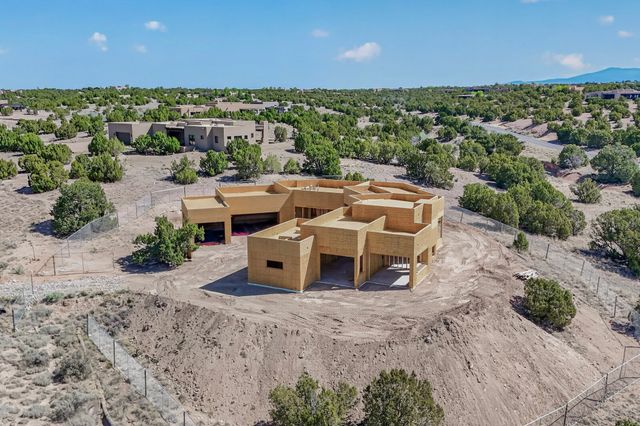 6 Tierra Vistoso, Santa Fe, NM 87506