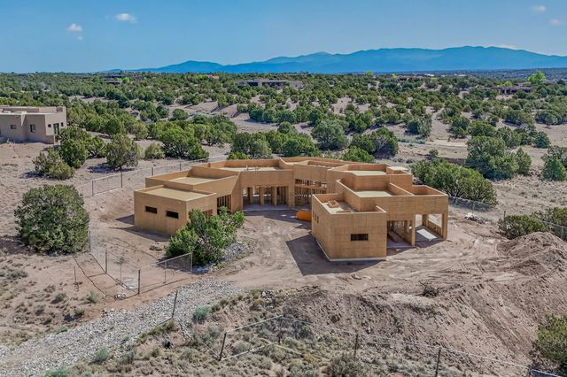 6 Tierra Vistoso, Santa Fe, NM 87506