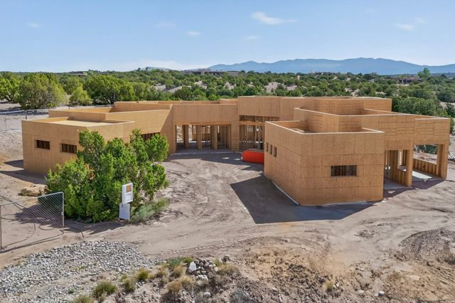 6 Tierra Vistoso, Santa Fe, NM 87506