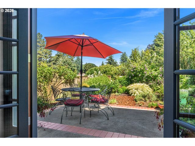 2925 Se CARLTON St, Portland, OR 97202