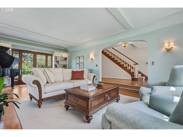 2925 Se CARLTON St, Portland, OR 97202