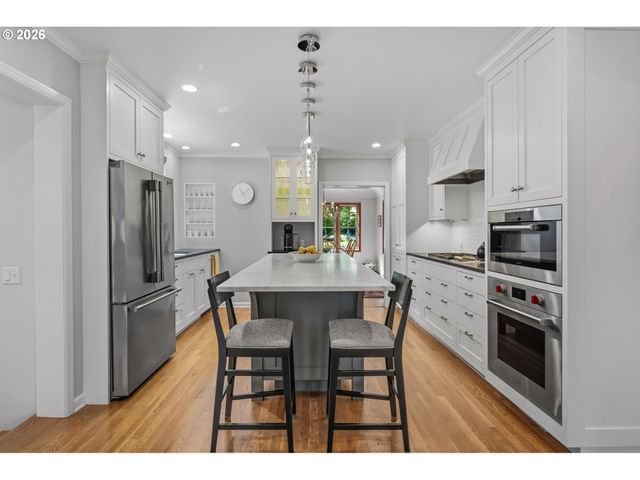 2925 Se CARLTON St, Portland, OR 97202