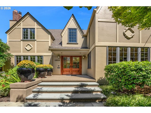 2925 Se CARLTON St, Portland, OR 97202