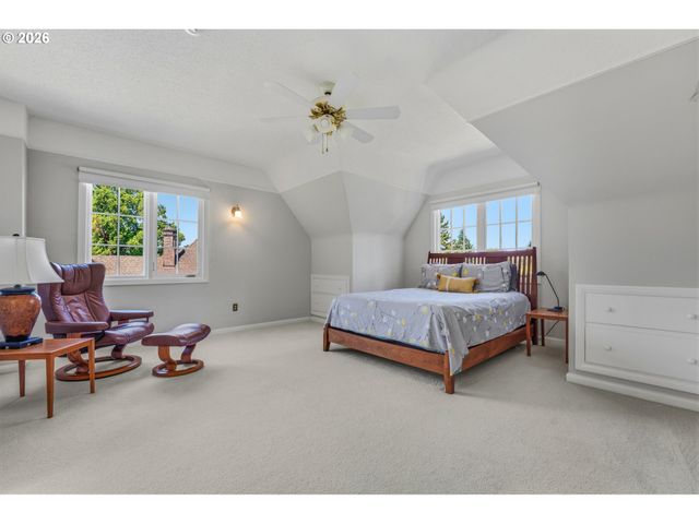 2925 Se CARLTON St, Portland, OR 97202