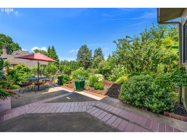 2925 Se CARLTON St, Portland, OR 97202