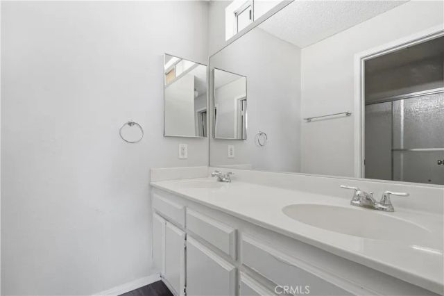 9826 California, South Gate, CA 90280