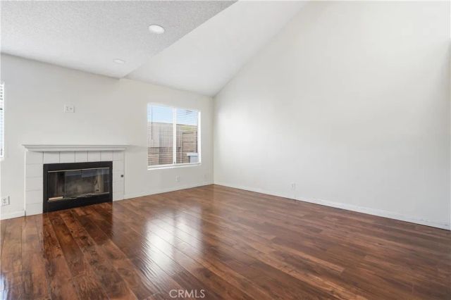 9826 California, South Gate, CA 90280