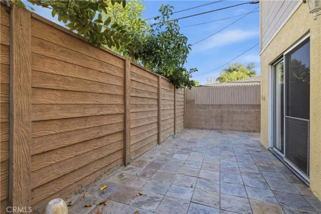 9826 California, South Gate, CA 90280