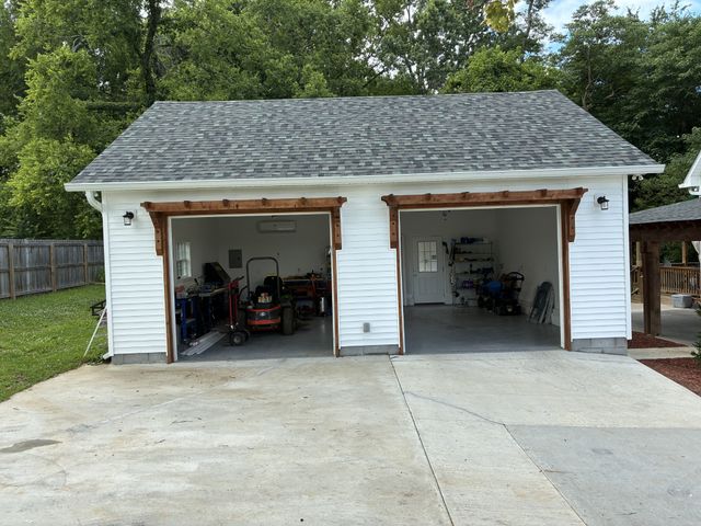 4049 Hampshire Pike, Hampshire, TN 38461