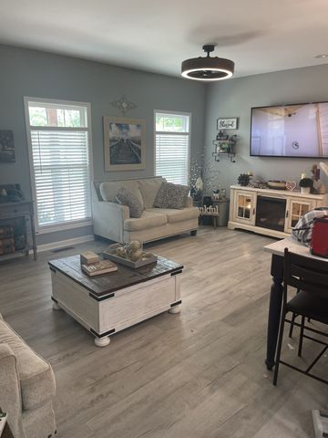 4049 Hampshire Pike, Hampshire, TN 38461
